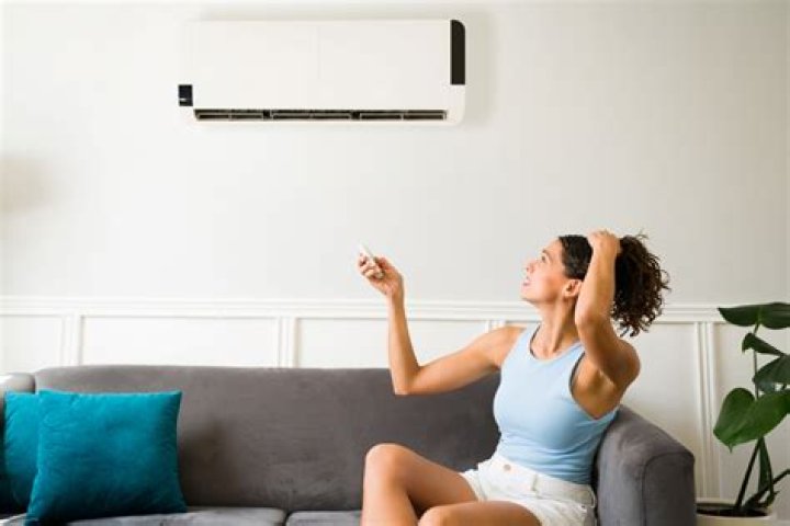 Are landlords required to provide air conditioning in Colorado?