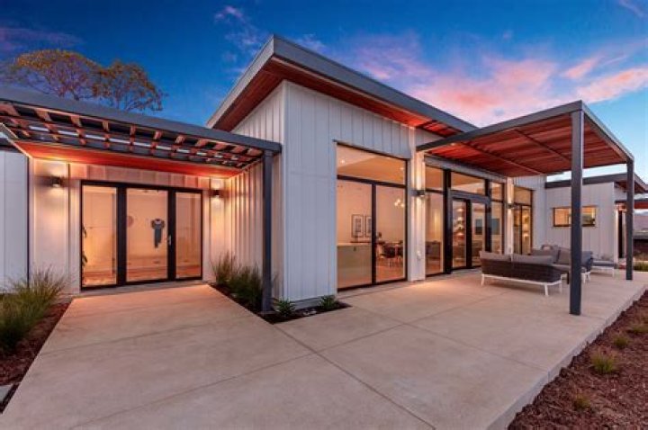 Are prefab homes allowed in California?