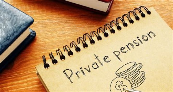 Are private pensions passed on to spouses?