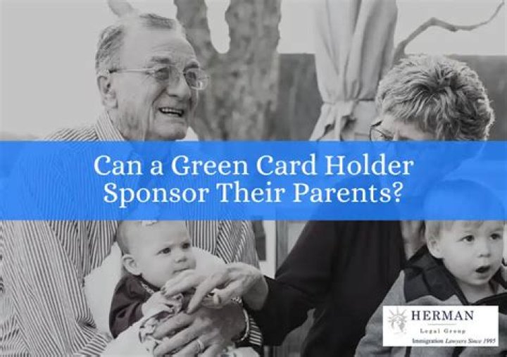 Can a green card holder work in the US?