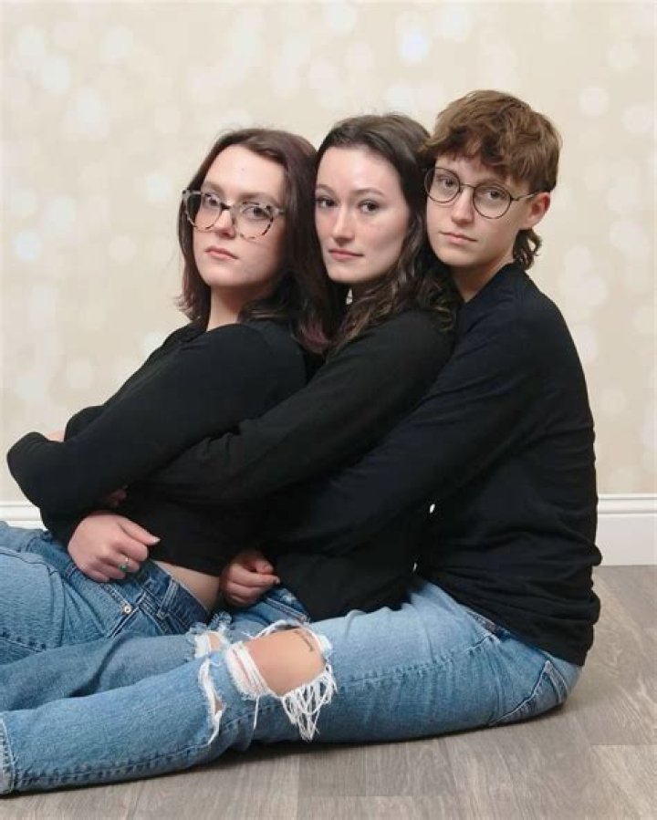 Can a sibling with power of attorney prevent other siblings from seeing a parent?