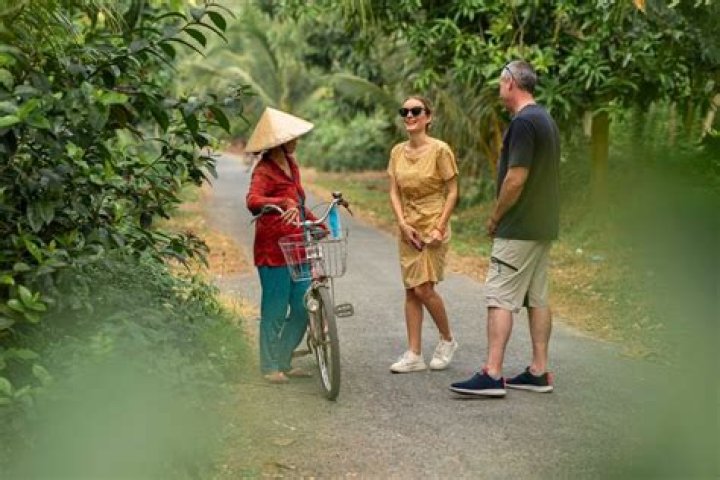 Can an American retire in Bermuda?