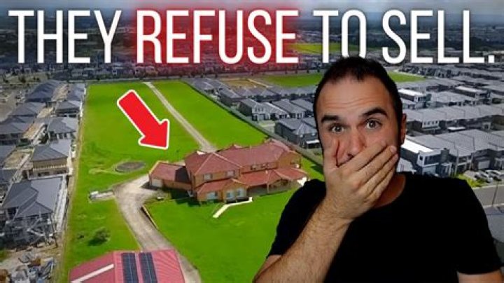 Can an estate agent refuse to sell your house?