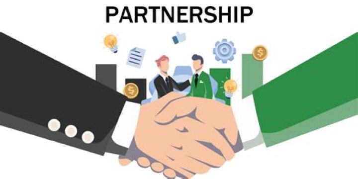 Can as CORP be a partner in a partnership?