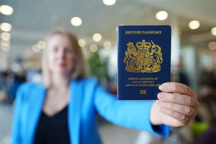 Can you be a British citizen and a US citizen?