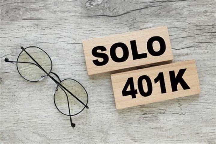 Can you have a Solo 401k and a Roth Solo 401k?
