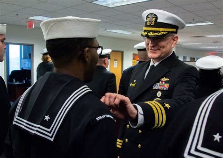 Can you look up Navy personnel?