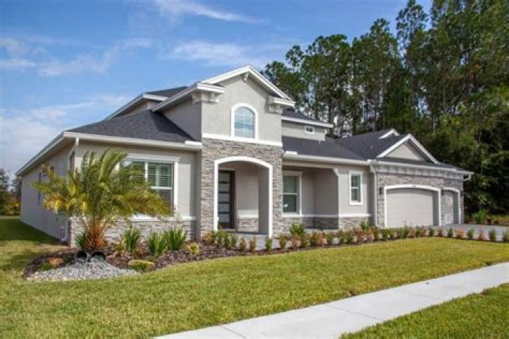 Can you pay cash for a house in Florida?