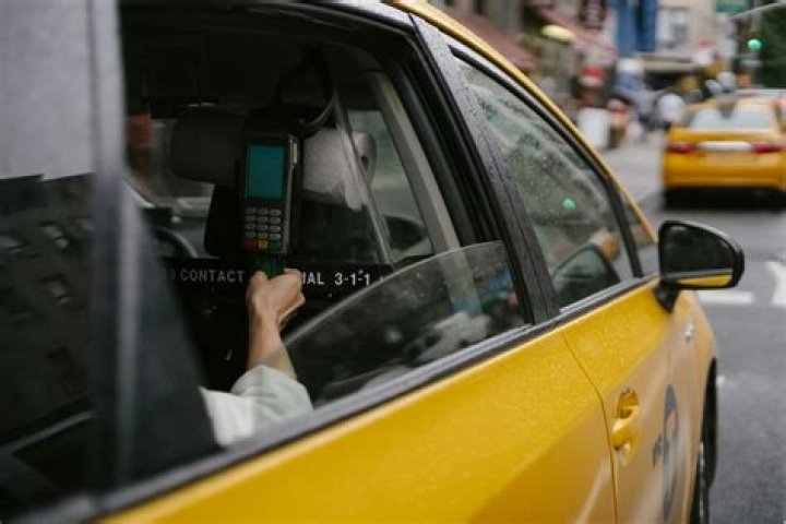 Can you use a credit card in a taxi?