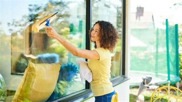 DIY Window Cleaning Hacks for Your New Home