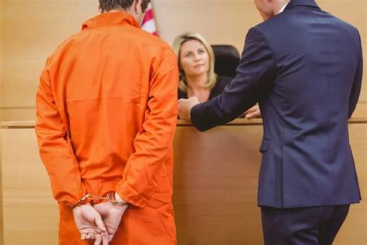 Do lawyers ever defend themselves?