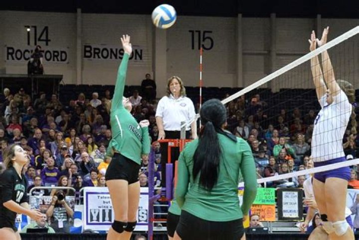 How do you become a high school volleyball referee?