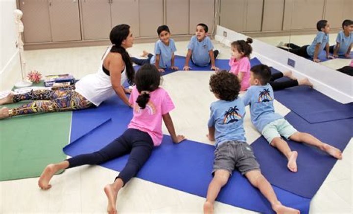 How do you plan a yoga class for kids?