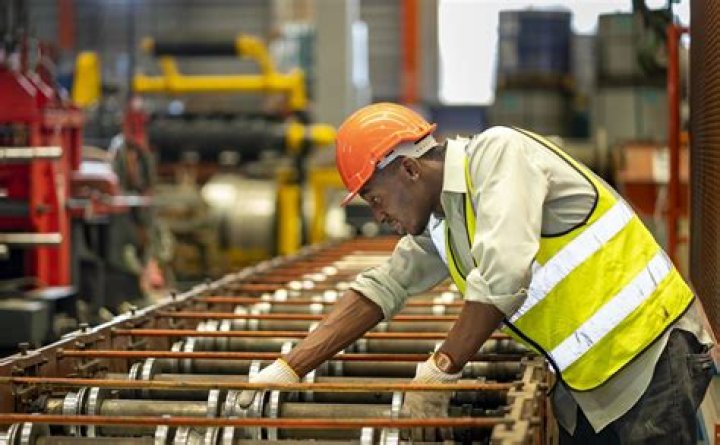 How long can an American work in the UK?