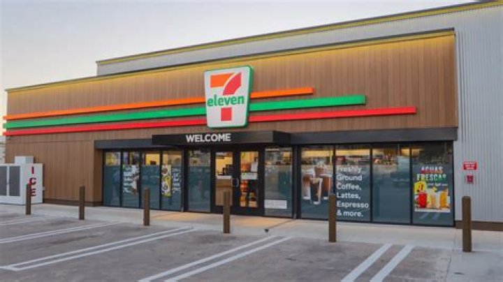 How many 7/11 stores are there?