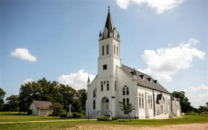 How many churches are in Houston?