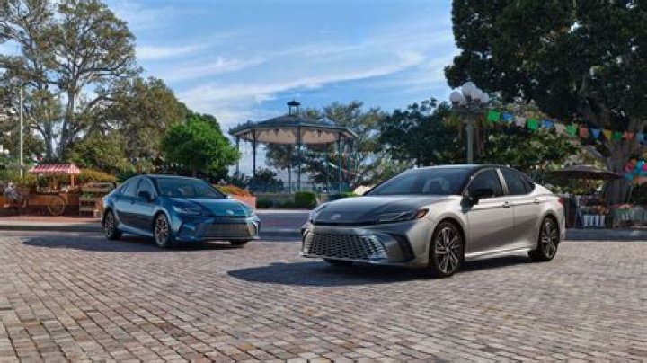 How much should I pay for a Toyota Camry Hybrid?