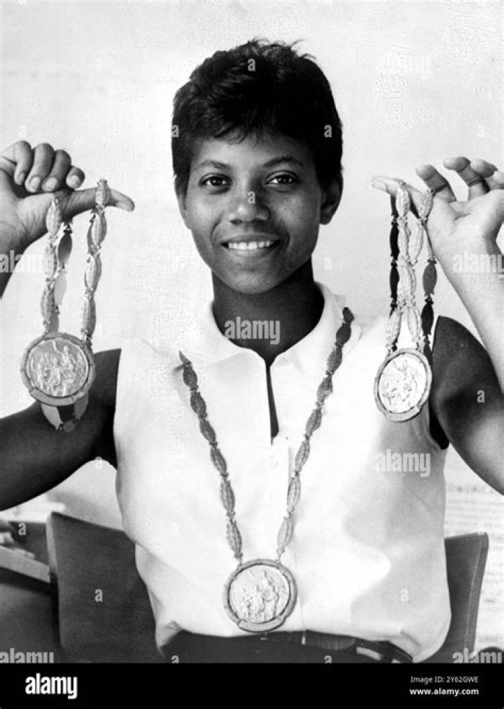 In which Olympics did Wilma win 3 medals?