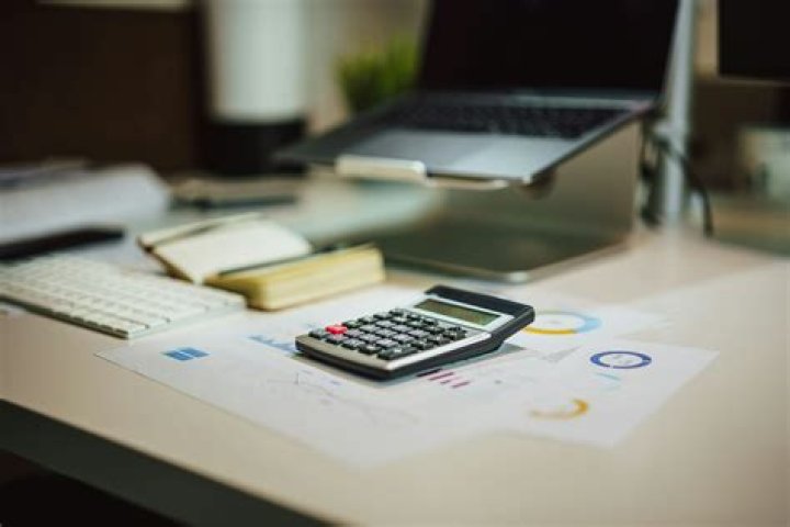 What accounting method do most small businesses use?