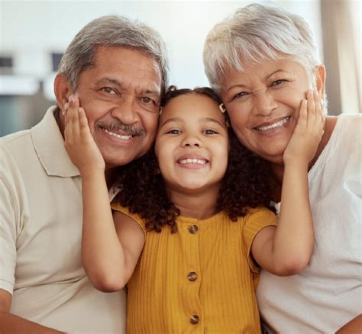 What benefits are available for grandparents raising grandchildren in Texas?