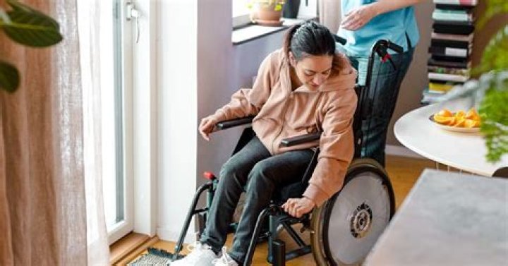 What conditions can mimic ALS?