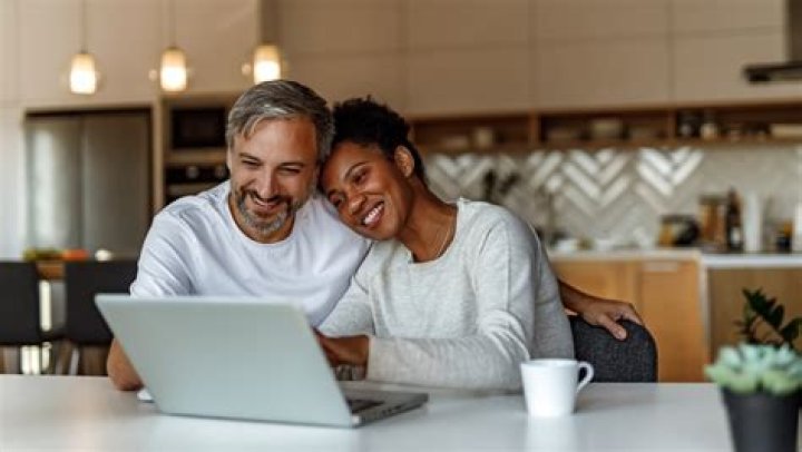 What happens to your old bank account when you switch?