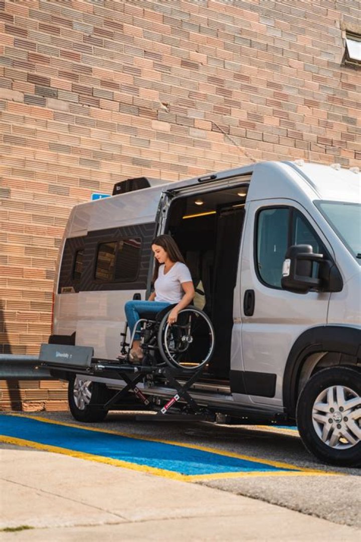 What is van wheelchair lift?