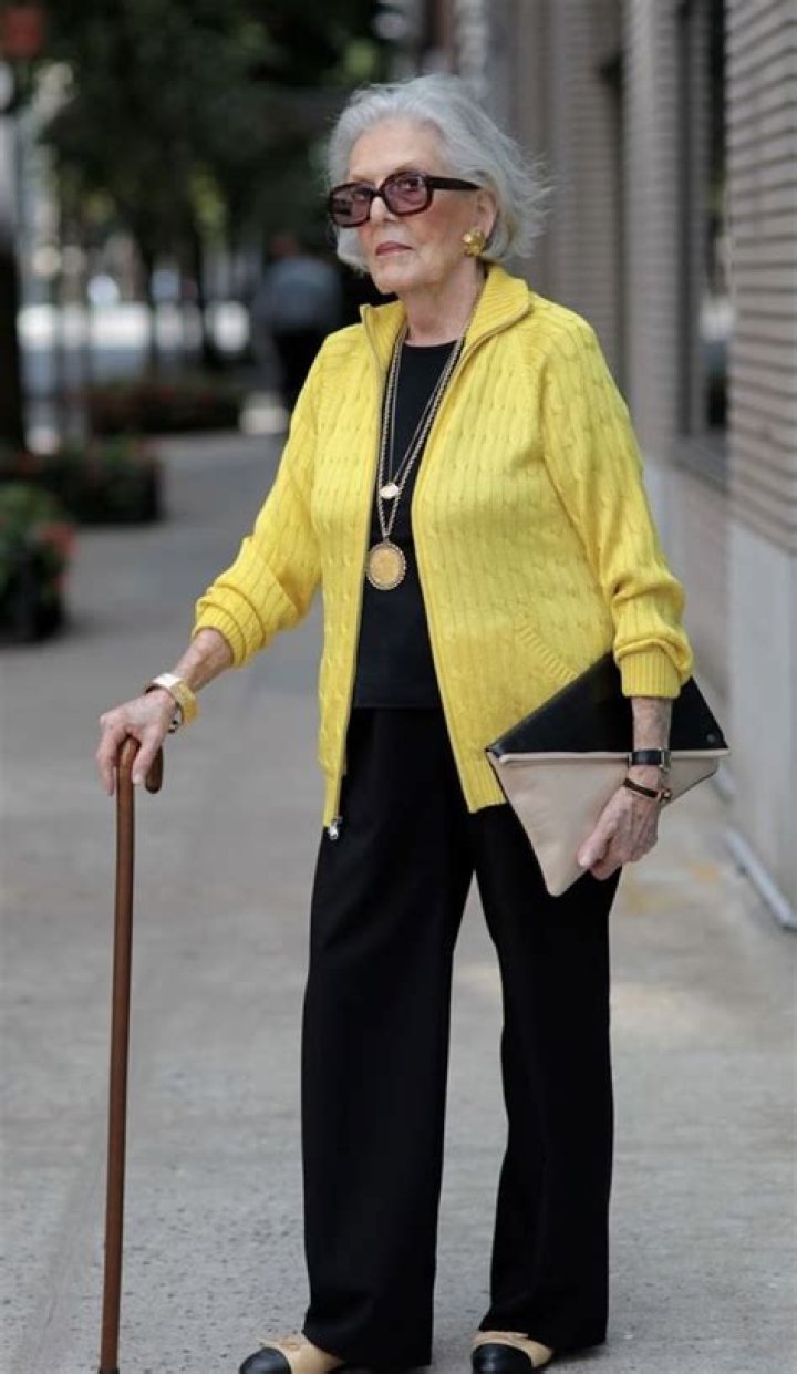 What should a 70 year old portfolio look like?