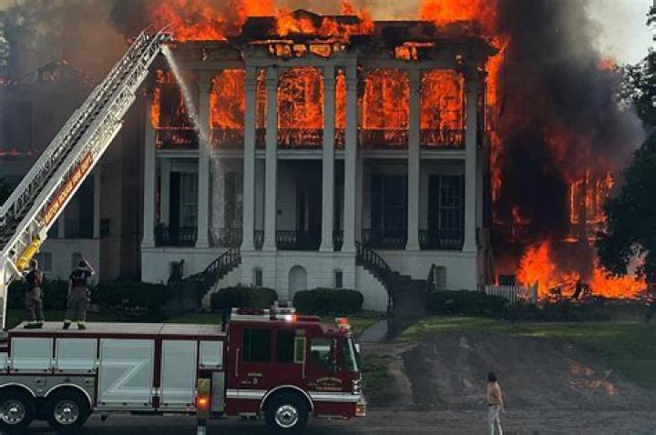 What wineries have burned down in Napa?