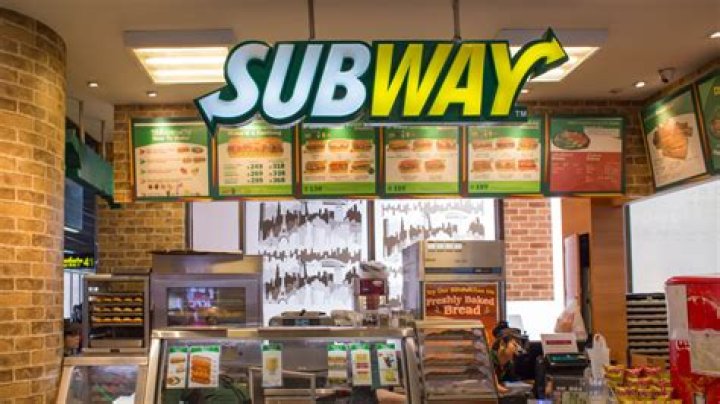 When did Subway restaurant first open?