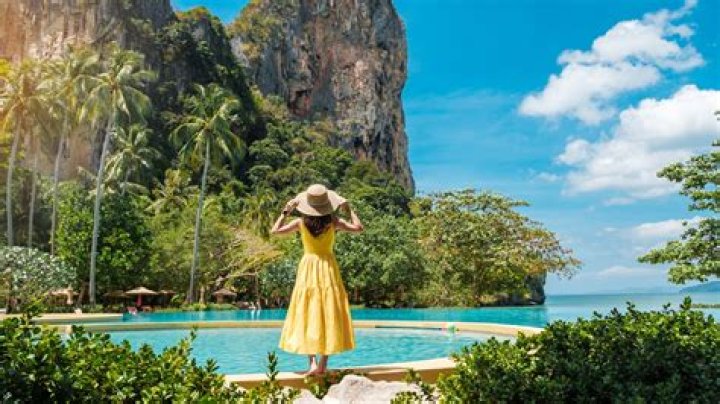 Where can I find a vacation rental online?